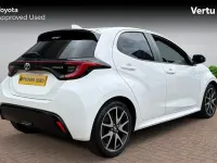 Used Toyota Yaris 116 HP (85 kW) 2021 White Hatchback