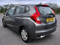 Begagnad Honda Jazz S 102 HK (75 kW) 2018 Grå Halvkombi