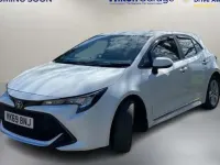 Used Toyota Corolla 116 HP (85 kW) 2019 White Hatchback