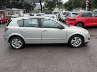 Used Vauxhall Astra 90 HP (66 kW) 2008 Beige Hatchback