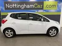Used Kia Venga 123 HP (90 kW) 2013 White Hatchback