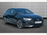 Usado Audi S3 Sportback Black Edition 328 HP (241 kW) 2025 Preto Citadino