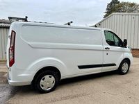 Usado Ford Transit Custom Trend 130 CV (95 kW) 2018 Blanco Van