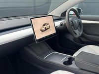 Used Tesla Model 3 Performance 461 kW (627 HP) 2023 White Sedan