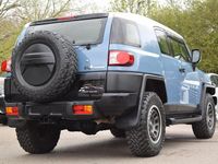 Used Toyota FJ Cruiser 260 HP (191 kW) 2015 Metallic baby blue SUV