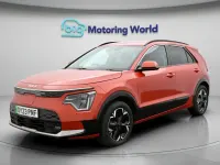 Used Kia e-Niro 147 kW (201 HP) 2023 Orange SUV