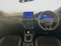 Usado Ford Kuga ST-Line 150 HP (110 kW) 2020 Azul SUV