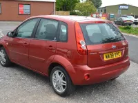 Usado Ford Fiesta Ghia 2009 Vermelho Citadino