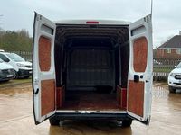 Used Citroën Relay 140 HP (102 kW) 2021 White Van