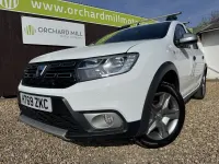Używany Dacia Sandero Essentiel 90 KM (66 kW) 2020 Biały Hatchback