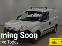 Used Vauxhall Combo 105 HP (77 kW) 2018 Silver MPV
