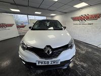 Used Renault Captur Iconic 90 HP (66 kW) 2018 White SUV