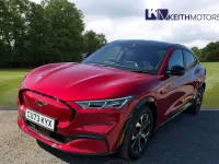 Used Ford Mustang Premium 294 HP (216 kW) 2024 Red Hatchback