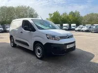 Usado Citroën Berlingo 100 HP (73 kW) 2023 Branco Monovolume