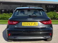 Usado Audi A1 Sport 110 HP (80 kW) 2024 Preto SUV