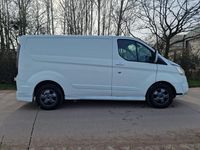 Used Ford Transit Custom Limited 130 HP (95 kW) 2017 White Van