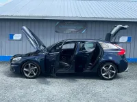 Used Volvo V40 R-Design 115 HP (84 kW) 2014 Blue Hatchback