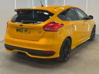 Used Ford Focus ST 250 HP (183 kW) 2015 Orange Hatchback