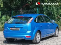 Używany Ford Focus Zetec 99 KM (72 kW) 2009 Niebieski Hatchback