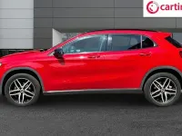 Used Mercedes GLA180 Urban 122 HP (89 kW) 2019 Red SUV