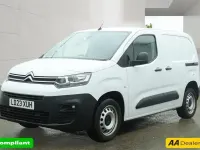 Used Citroën Berlingo 128 HP (94 kW) 2023 White MPV