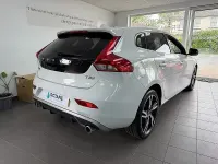 Used Volvo V40 R-Design Pro 152 HP (111 kW) 2018 Ice white Hatchback