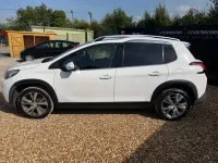 Used Peugeot 2008 Allure 108 HP (79 kW) 2017 White SUV