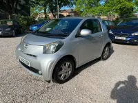Used Toyota iQ 68 HP (50 kW) 2012 Silver Hatchback