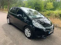 Used Honda Jazz Hybrid 99 HP (72 kW) 2013 Black Hatchback