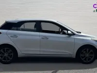 Used Hyundai i20 Edition 100 HP (73 kW) 2017 Silver Hatchback