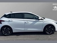 Used Hyundai i20 SE 100 HP (73 kW) 2023 White Hatchback