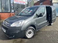 Usado Citroën Berlingo 100 HP (73 kW) 2018 Cinzento Monovolume