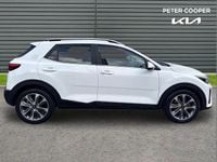 Used Kia Stonic 117 HP (86 kW) 2023 White SUV