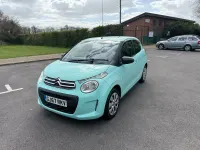 Usado Citroën C1 Flair 82 HP (60 kW) 2017 Preto Citadino