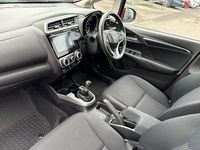 Used Honda Jazz SE 102 HP (75 kW) 2018 Milano red Hatchback