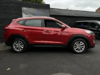 Used Hyundai Tucson SE 177 HP (130 kW) 2017 Red SUV
