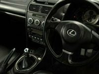 used Lexus IS200 2.0