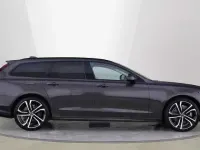 Second-hand Volvo V90 Ultimate 250 CP (183 kW) 2024 Gri Break