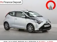 Used Toyota Aygo X-play 72 HP (52 kW) 2021 Silver Hatchback