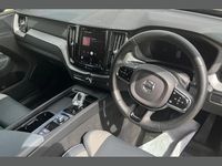 Usado Volvo XC60 Plus 250 HP (183 kW) 2023 Preto SUV