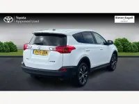 Used Toyota RAV4 124 HP (91 kW) 2015 White SUV