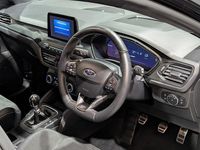Used Ford Focus ST 190 HP (139 kW) 2021 Black Hatchback
