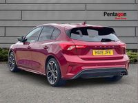 Used Ford Focus ST-Line X 123 HP (90 kW) 2019 Red Hatchback