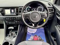 Used Kia Niro 139 HP (102 kW) 2019 Red SUV