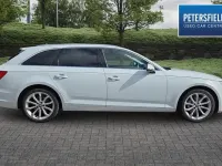 Used Audi A4 Sport 187 HP (137 kW) 2019 White Estate