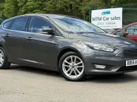 Używany Ford Focus Zetec 2016 Szary Hatchback