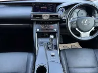 Used Lexus IS300h 223 HP (164 kW) 2017 Black Sedan