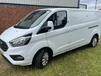 Used Ford Transit Custom Limited 130 HP (95 kW) 2022 White Van