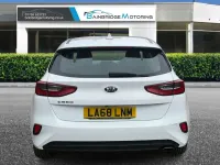 Used Kia Ceed 136 HP (100 kW) 2019 White Hatchback