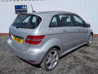 Begagnad Mercedes B160 2011 Silver Minibuss